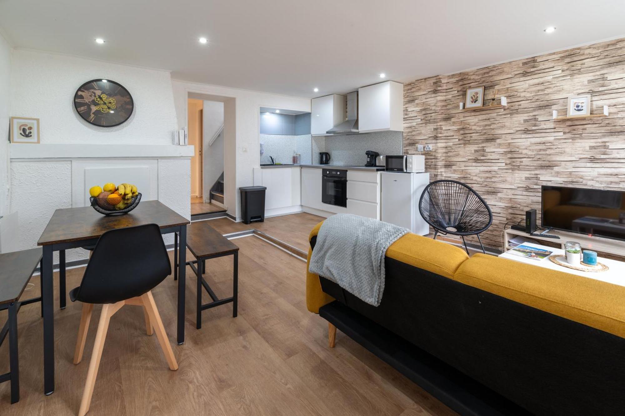 55M2 Cosy Au Calme Avec Terrasse Et Box Individuel Villa Nouzonville Luaran gambar