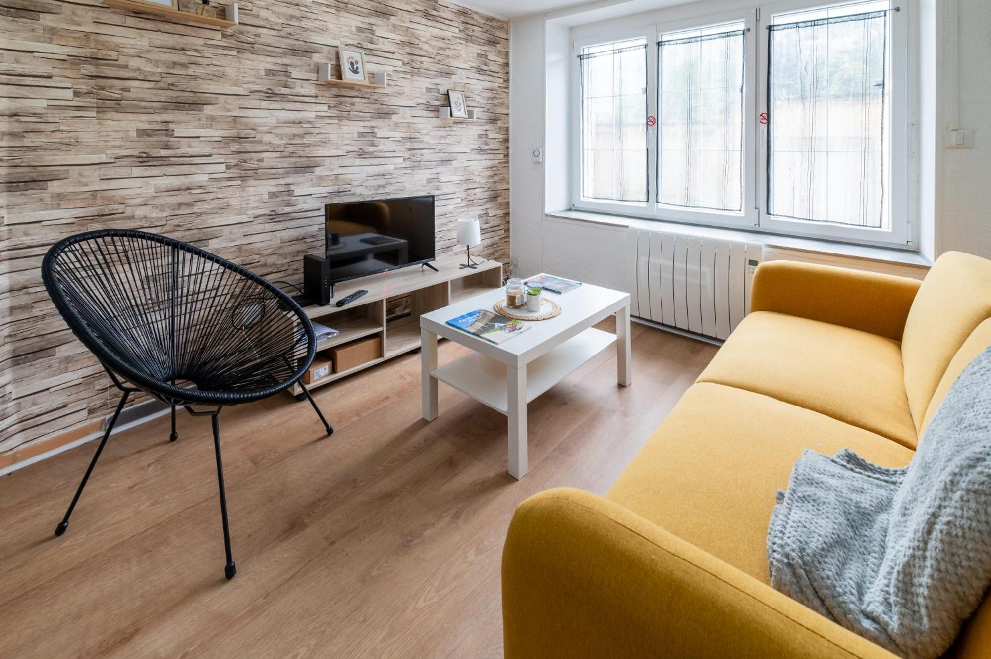 55M2 Cosy Au Calme Avec Terrasse Et Box Individuel Villa Nouzonville Luaran gambar